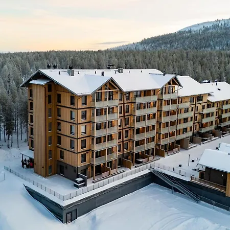 Le Lingonberry D4 Ski-in Ski-out, Hot Tub By Aavalevi Levi